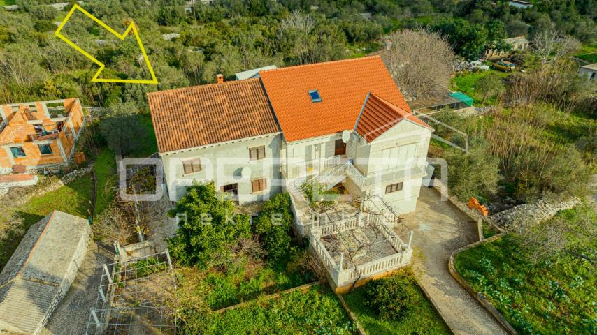 Kuća na atraktivnoj lokaciji, 240 m2, Lumbarda, otok Korčula