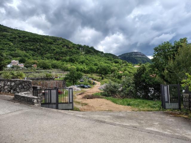 PLAC SA GRADKEVINSKOM DOZVOLOM 