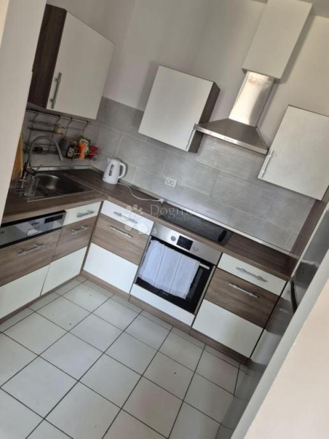 PRODAJA NOVOADAPTIRANE KUĆE S POSLOVNIM PROSTOROM, Novigrad Podravski, 282m2,  