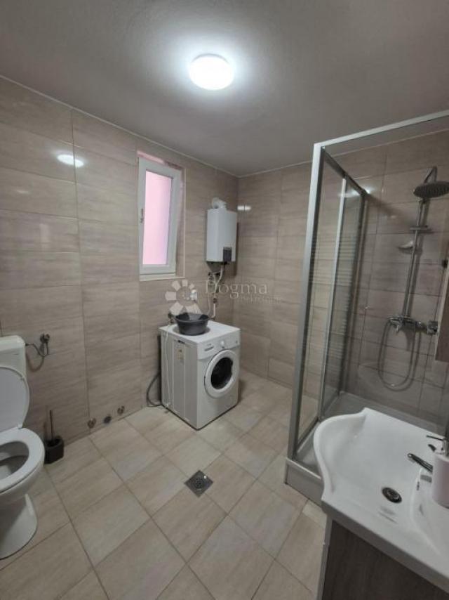 PRODAJA NOVOADAPTIRANE KUĆE S POSLOVNIM PROSTOROM, Novigrad Podravski, 282m2,  