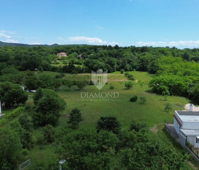 Labin, građevinsko zemljište na atraktivnoj lokaciji