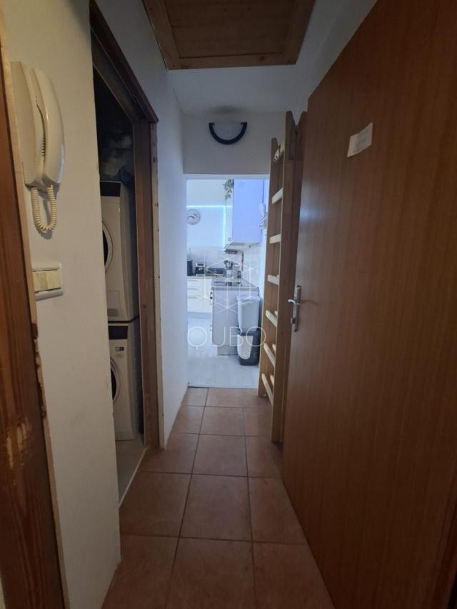 Rovinj – Stan u staroj jezgri s pogledom na more, dvije stambene jedinice, 72 m²