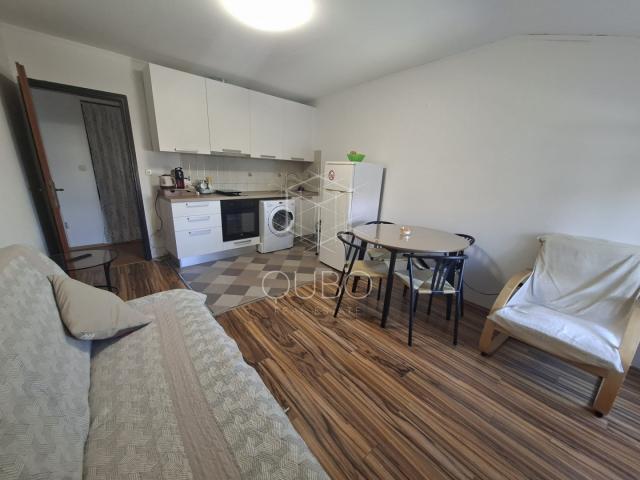 Rovinj – Stan u staroj jezgri s pogledom na more, dvije stambene jedinice, 72 m²
