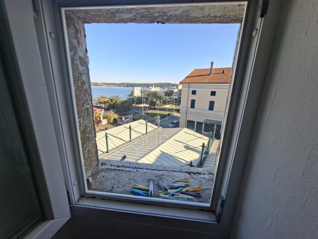 Rovinj – Stan u staroj jezgri s pogledom na more, dvije stambene jedinice, 72 m²