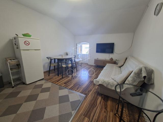 Rovinj – Stan u staroj jezgri s pogledom na more, dvije stambene jedinice, 72 m²
