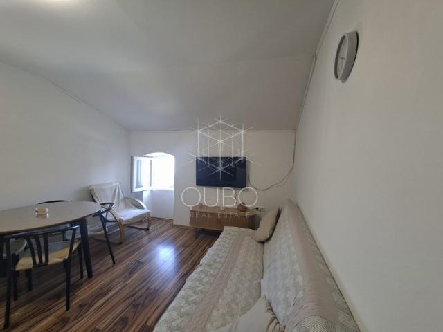 Rovinj – Stan u staroj jezgri s pogledom na more, dvije stambene jedinice, 72 m²