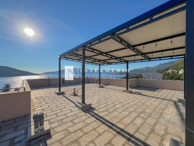 Prodaja jednosobnog stana 41m² sa pogledom na more i garažom – Kumbor, Herceg No