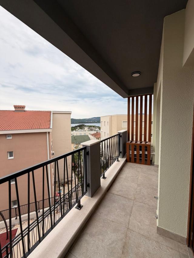 Jednosoban stan sa pogledom na more -Kava-Tivat
