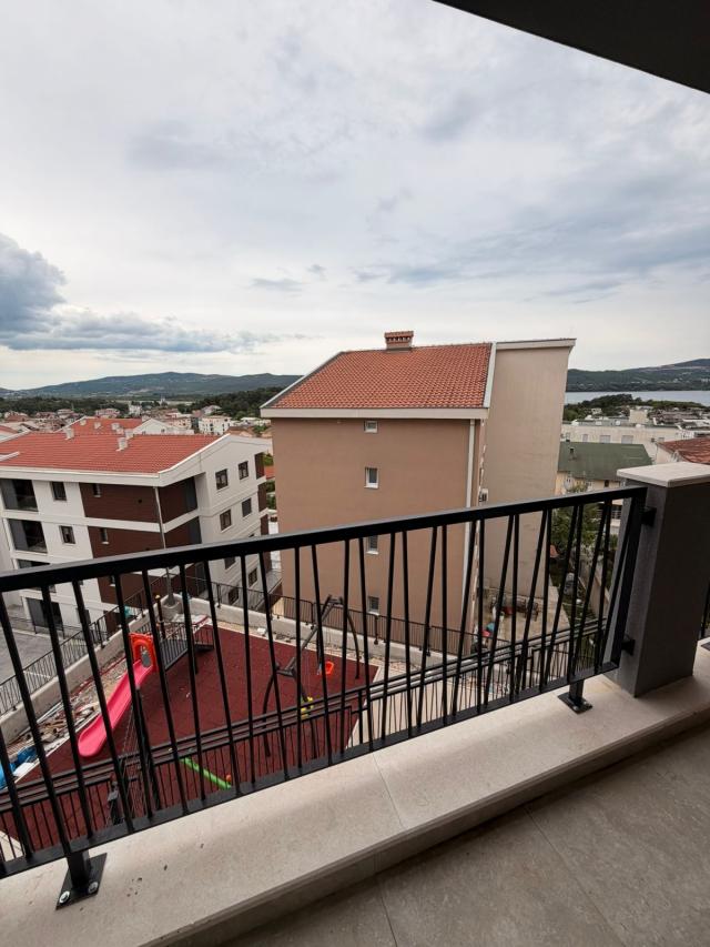Jednosoban stan sa pogledom na more -Kava-Tivat