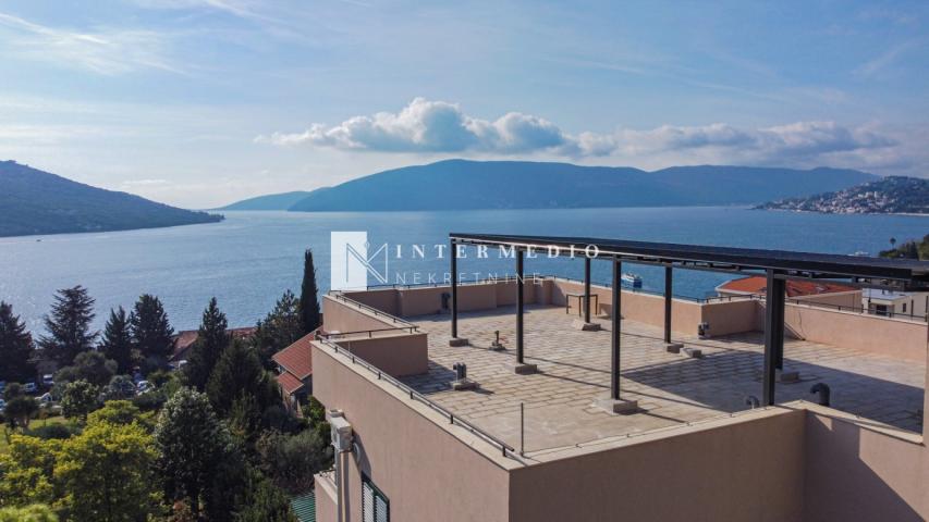 Prodaja jednosobnog stana 41m² sa pogledom na more i garažom – Kumbor, Herceg No