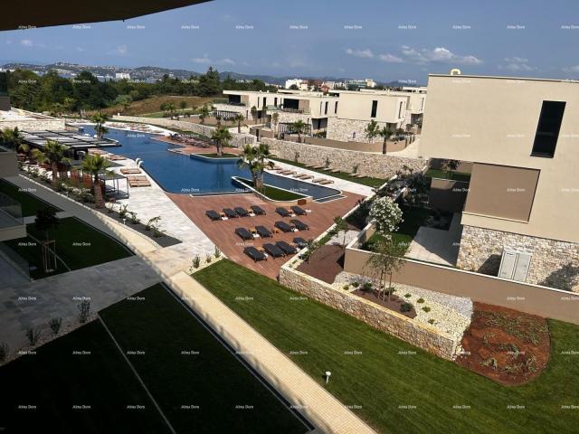 Wohnung Verkauf von Wohnungen - Luxuriöses Resort mit Dach-Infinity-Pool! Umag!