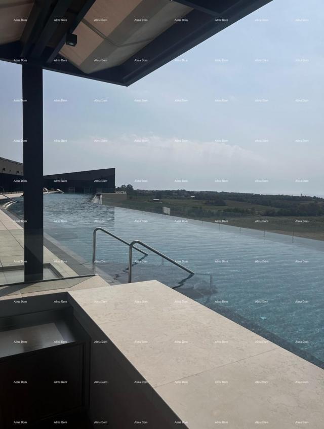 Wohnung Verkauf von Wohnungen - Luxuriöses Resort mit Dach-Infinity-Pool! Umag!