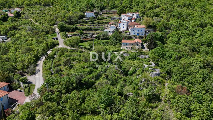 OPATIJA, BRSEČ (okolica) - Građevinsko zemljište 1173 m2 s projektnom dokumentacijom i fantastičnim 