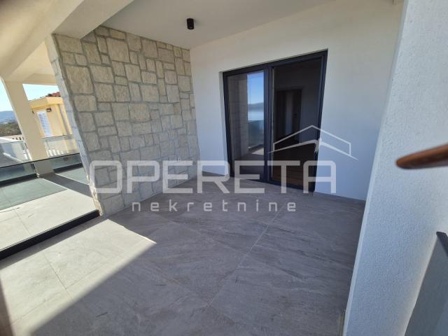 Penthouse, novogradnja na ekskluzivnoj lokaciji - prvi red do mora, Neviđane, 13
