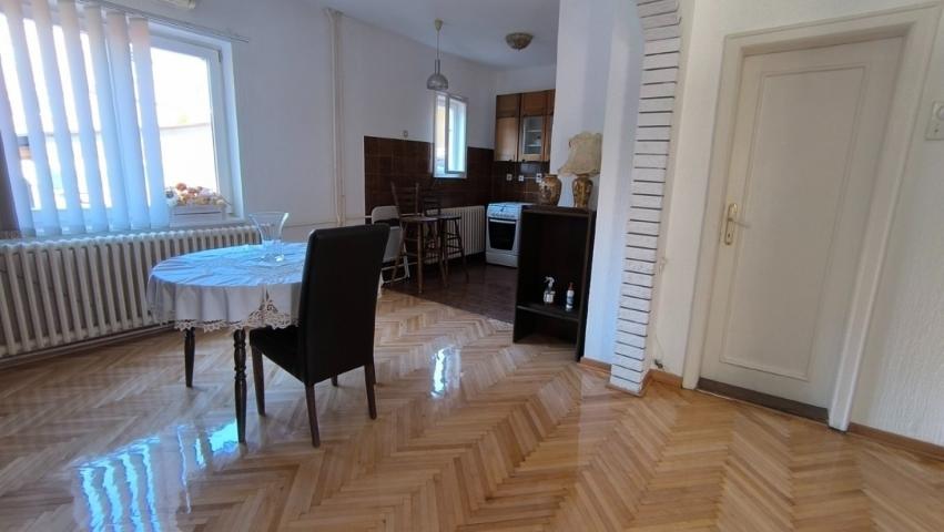 Fotografija stana 3 od 18