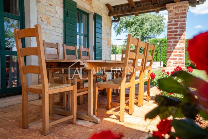 Poreč, okolica - luksuzna rustikalna vila s bazenom - PRILIKA