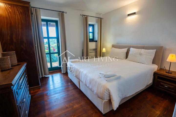 Poreč, okolica - luksuzna rustikalna vila s bazenom - PRILIKA