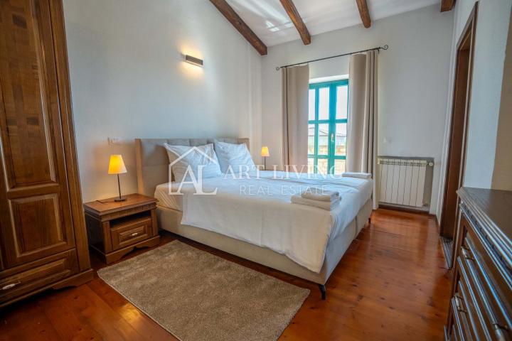Poreč, okolica - luksuzna rustikalna vila s bazenom - PRILIKA