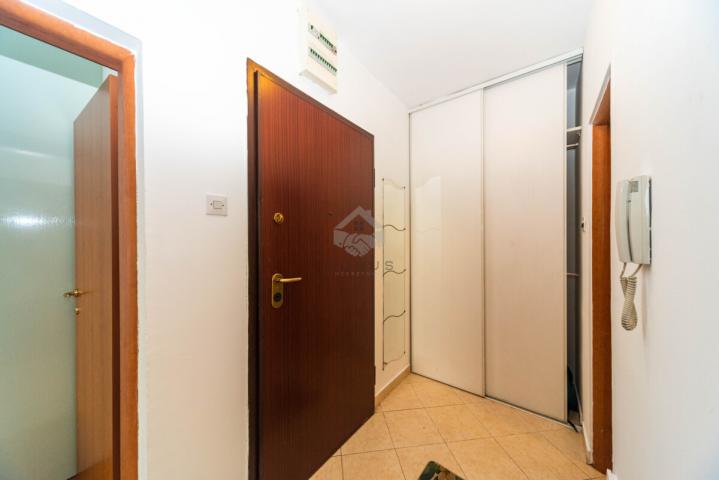 Dvosoban namješten stan 60m2, Preko Morače - Podgorica