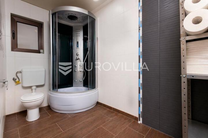 Opatija, Volosko, reprezentativan poslovni prostor, terasa 100 m²