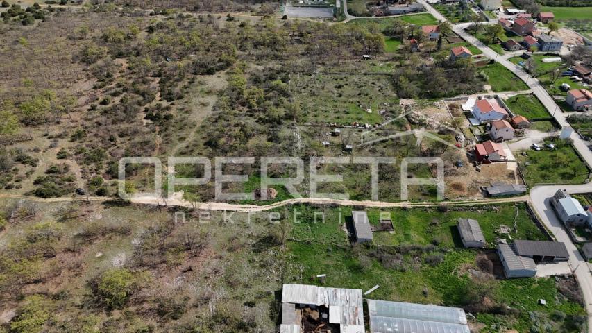 Murvica G. - građevinsko zemljište 650 m²