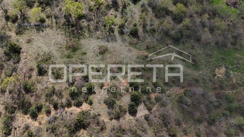 Murvica G. - građevinsko zemljište 650 m²