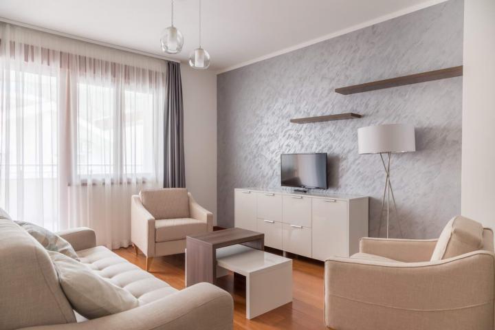 Nov dvosoban stan 90m2 na prodaju. Anatolia, Bečići