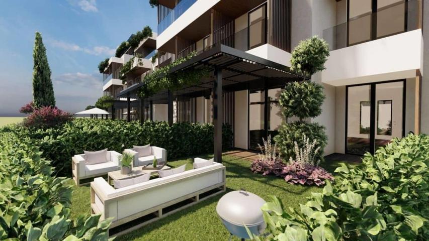 Jednosoban stan 47m2+120m2 gratis terase u novom stambenom kompleksu sa bazenom-Kumbor, Herceg Novi