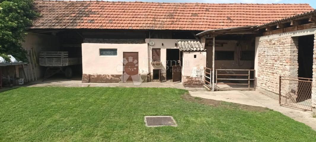 Izvrsna kombinacija doma i posla – kuća + poslovni prostor = VELIKI POTENCIJAL