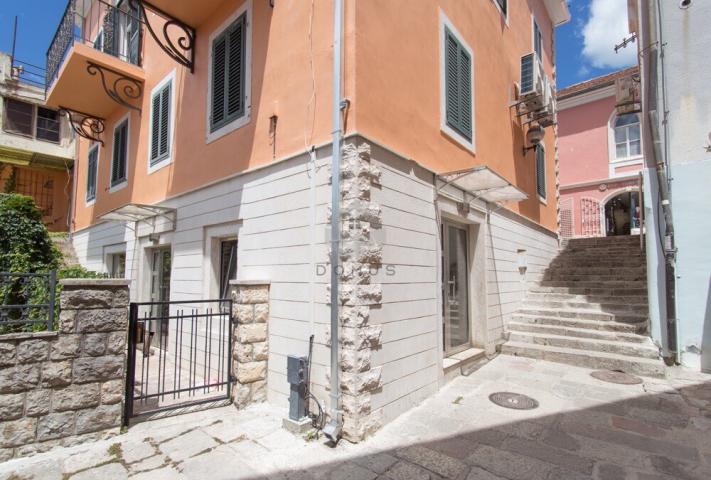 Poslovni prostor 102m2, Centar - Herceg Novi