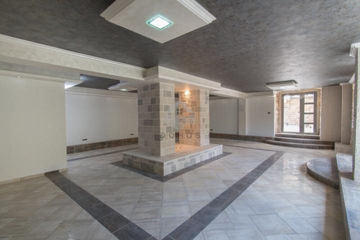 Poslovni prostor 102m2, Centar - Herceg Novi