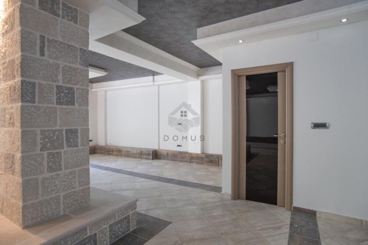 Poslovni prostor 102m2, Centar - Herceg Novi