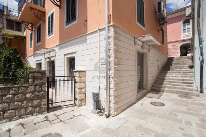 Poslovni prostor 102m2, Centar - Herceg Novi