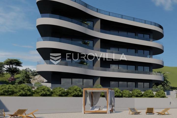 Okolica Trogira, luksuzni penthouse direktno na plaži