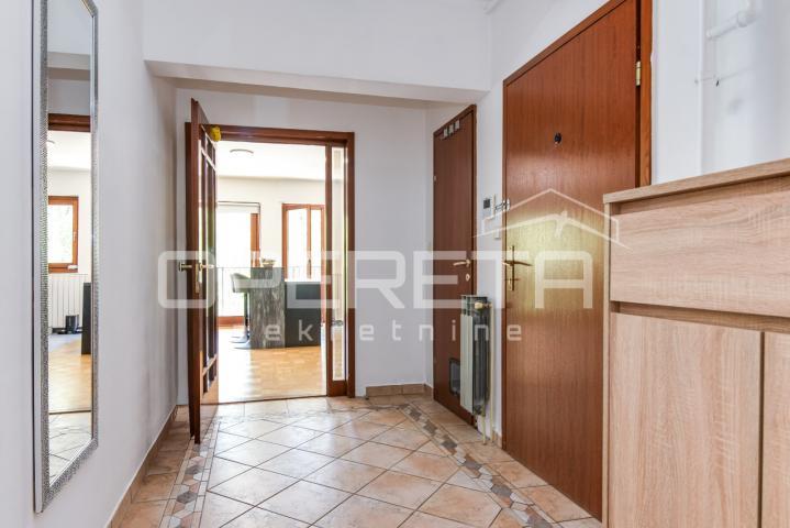 Prodaja prekrasnog obiteljskog 4-sobnog stana površine 109 m2 uz Park Maksimir
