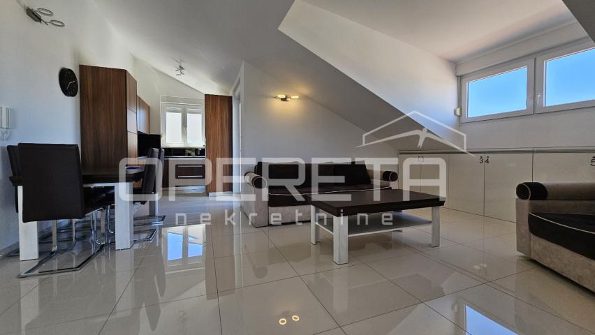 Novalja – 92 m², pogled na more, 3 terase, 2 parkinga