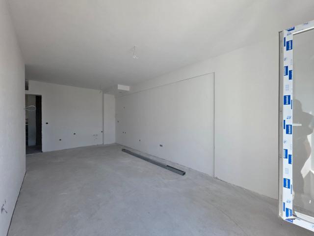 Nov jednosoban stan sa pogledom na more 43m² – Lazi, Budva