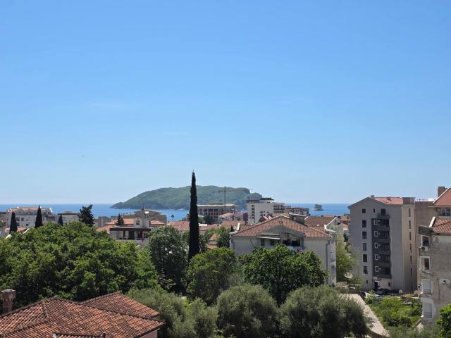 Nov jednosoban stan sa pogledom na more 43m² – Lazi, Budva