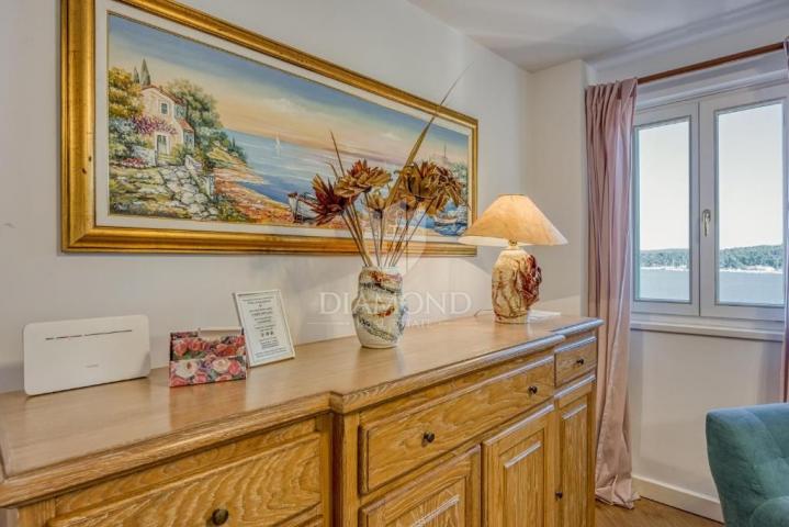 Rovinj! Predivan stan s pogledom na more!