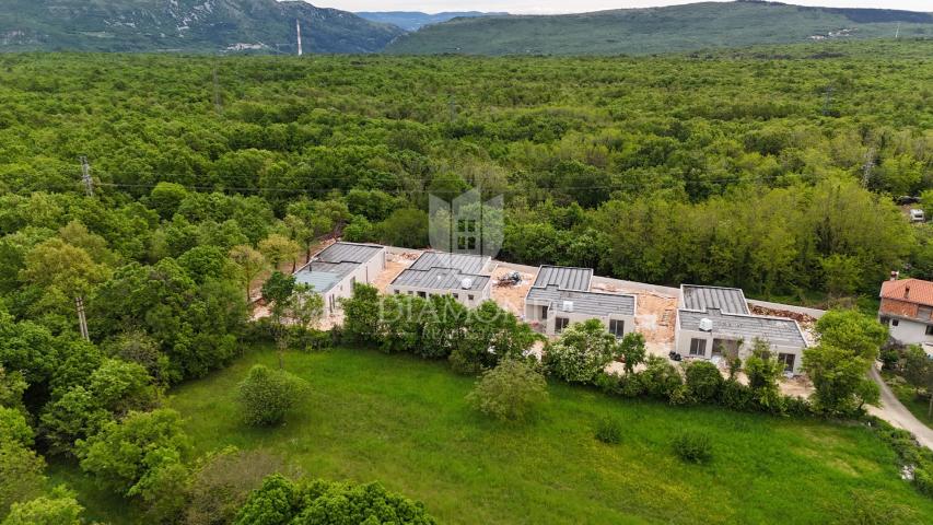 Prekrasna kuća u izgradnji, Labin, okolica                                    