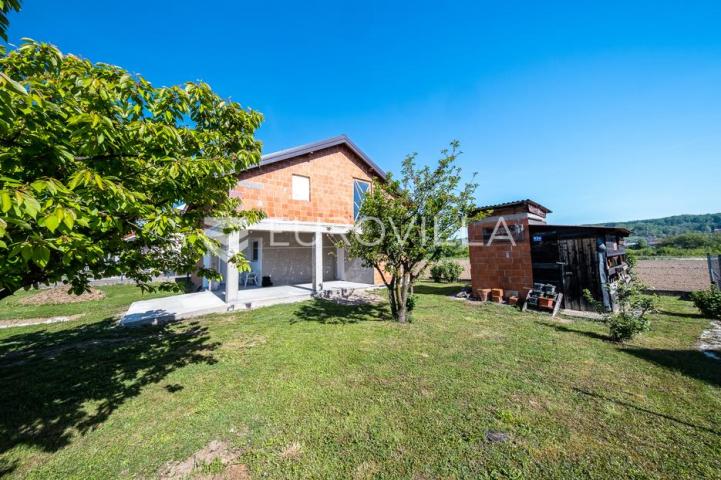 Zaprešić okolica, Prudnice, funkcionalna kuća 200 m²