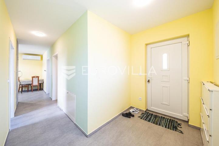 Zaprešić okolica, Prudnice, funkcionalna kuća 200 m²