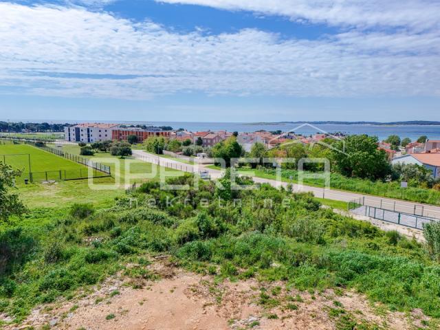Stan s pogledom na more i galerijom – Medulin (300m od plaže, 82,94 m2)