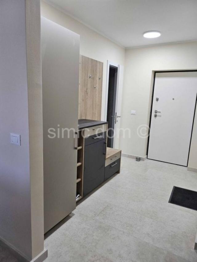 Trosoban penthouse stan s pogledom, prodaja, Tisno