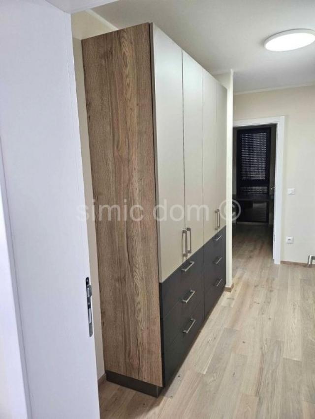 Trosoban penthouse stan s pogledom, prodaja, Tisno