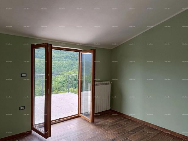 Haus Haus mit Blick auf den See – Pazin