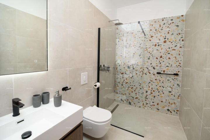 Haus KANFANAR, MODERNE EINFAMILIENHAUS MIT POOL – RUHIGE LAGE