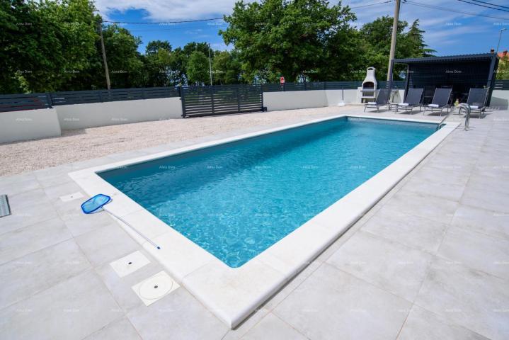 Haus KANFANAR, MODERNE EINFAMILIENHAUS MIT POOL – RUHIGE LAGE