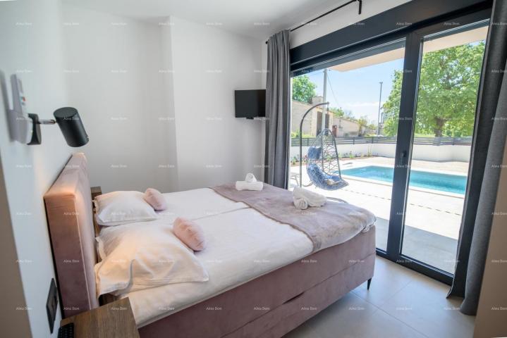 Haus KANFANAR, MODERNE EINFAMILIENHAUS MIT POOL – RUHIGE LAGE