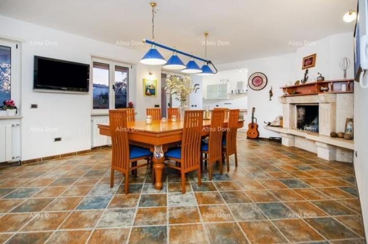 House Rovinj, Beautiful Villa with Pool